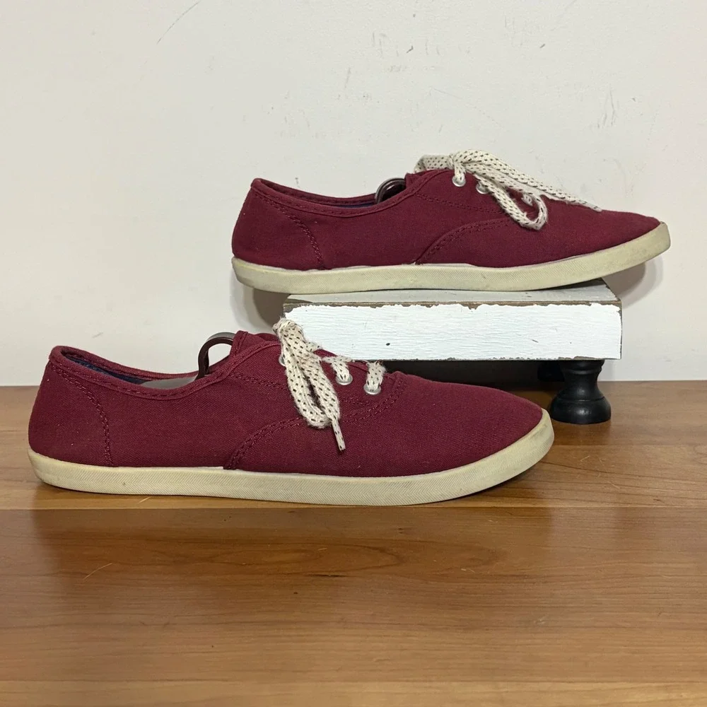 Burgundy Canvas Low Top Lace Up Sneakers WMUB4520001 Maroon USA 9
